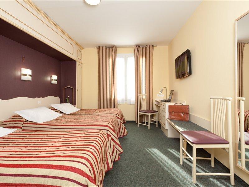 Hotel Roissy Lourdes Exterior photo
