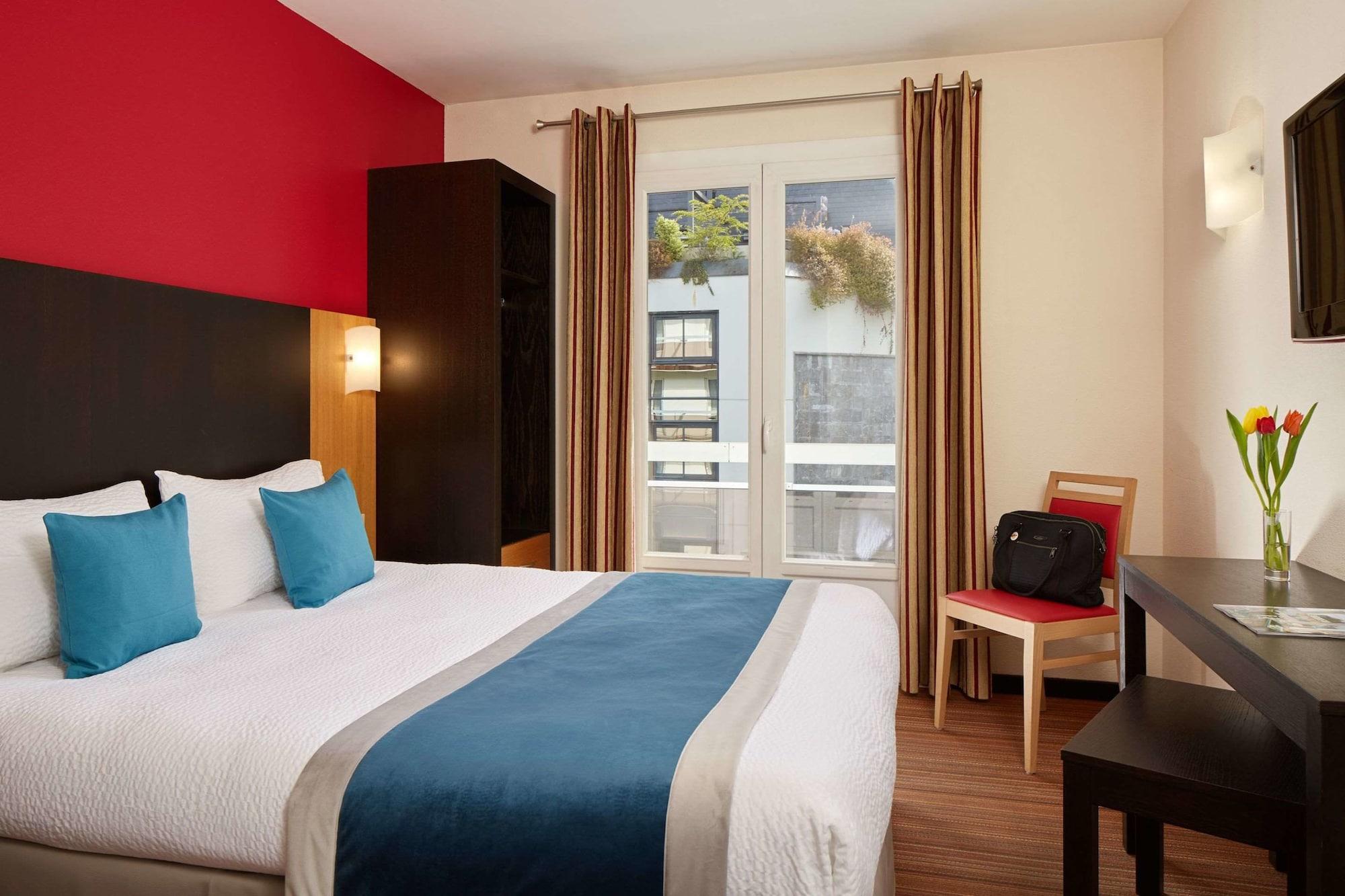 Hotel Roissy Lourdes Exterior photo