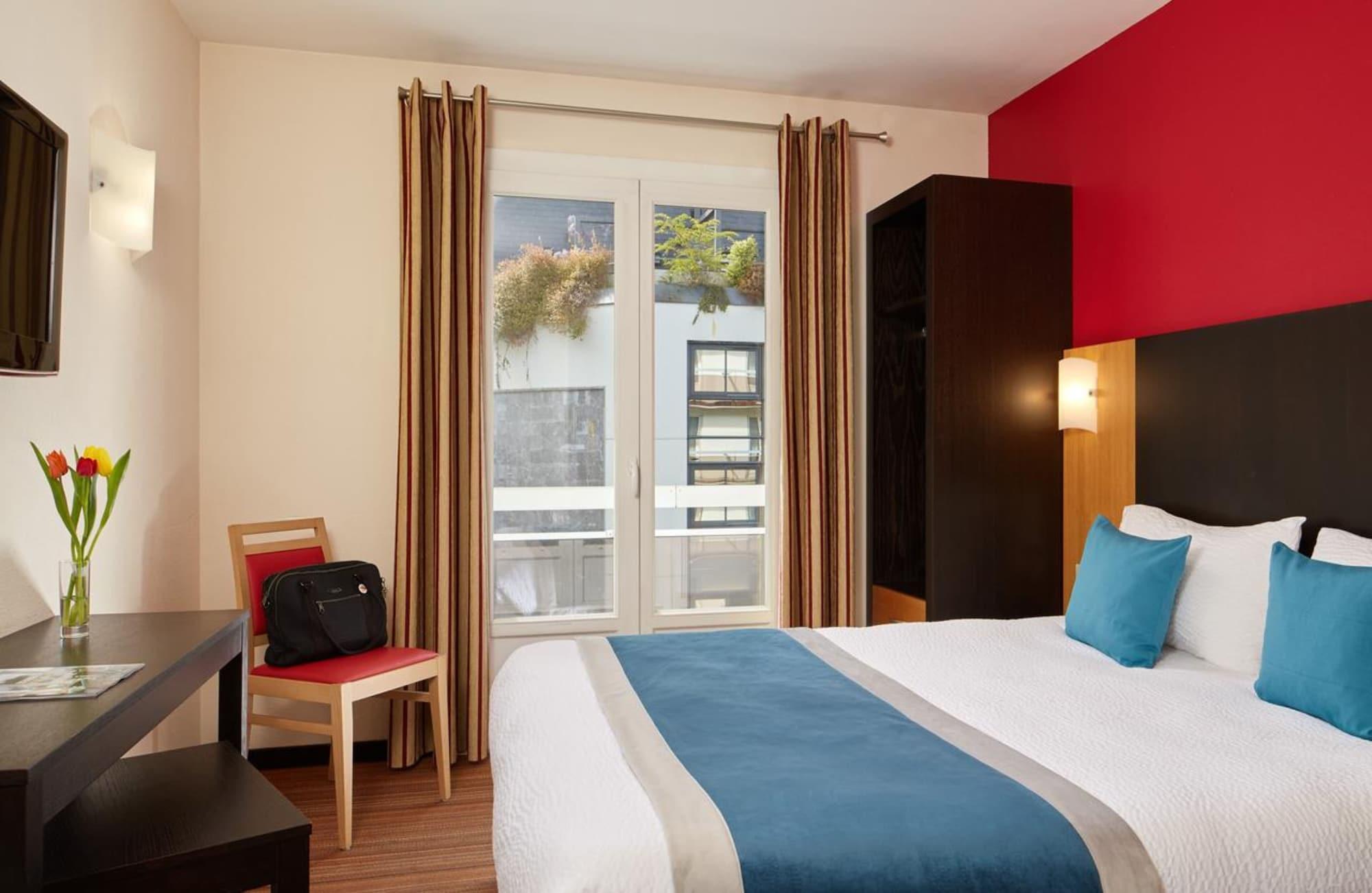 Hotel Roissy Lourdes Exterior photo