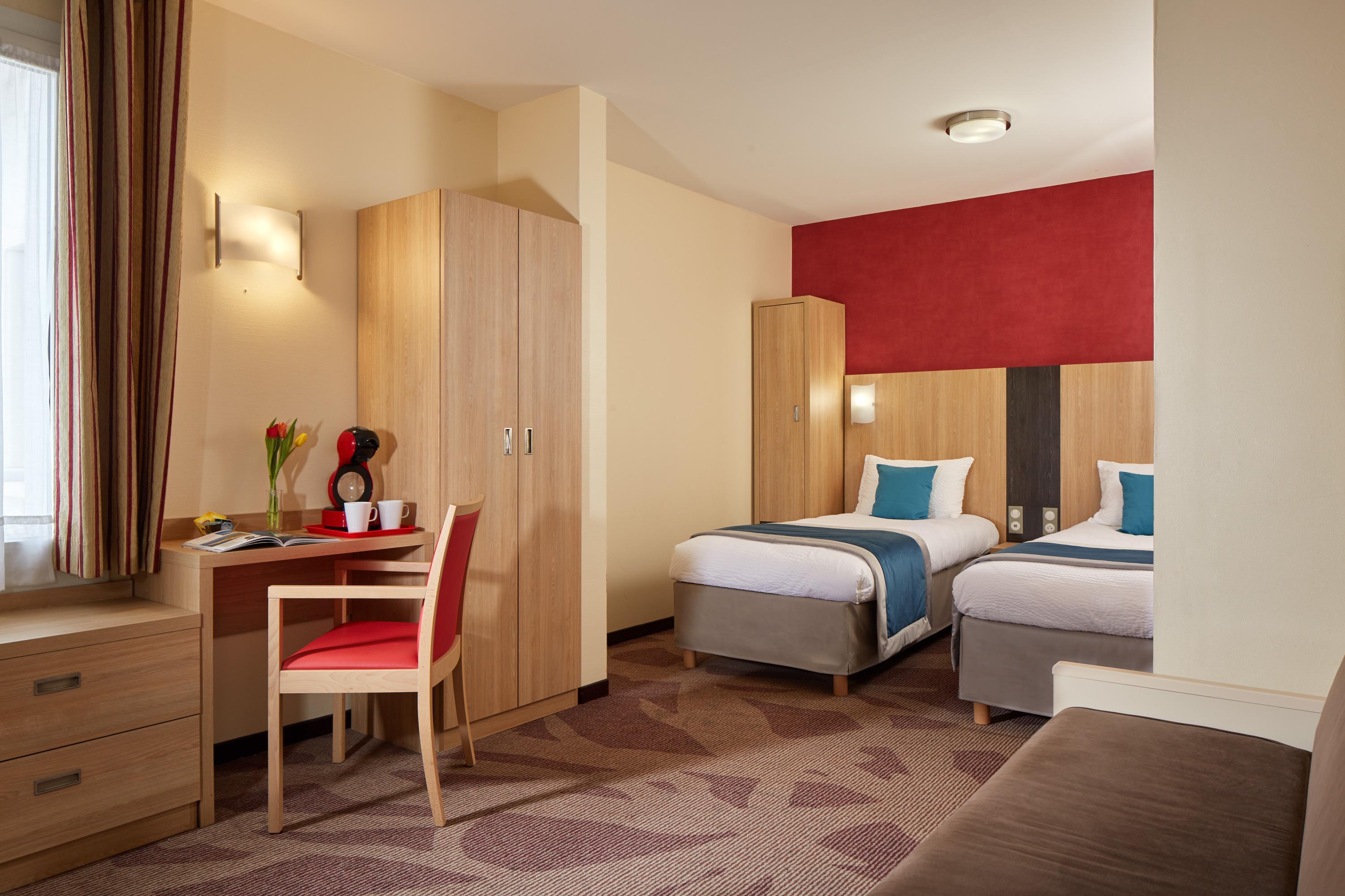 Hotel Roissy Lourdes Exterior photo
