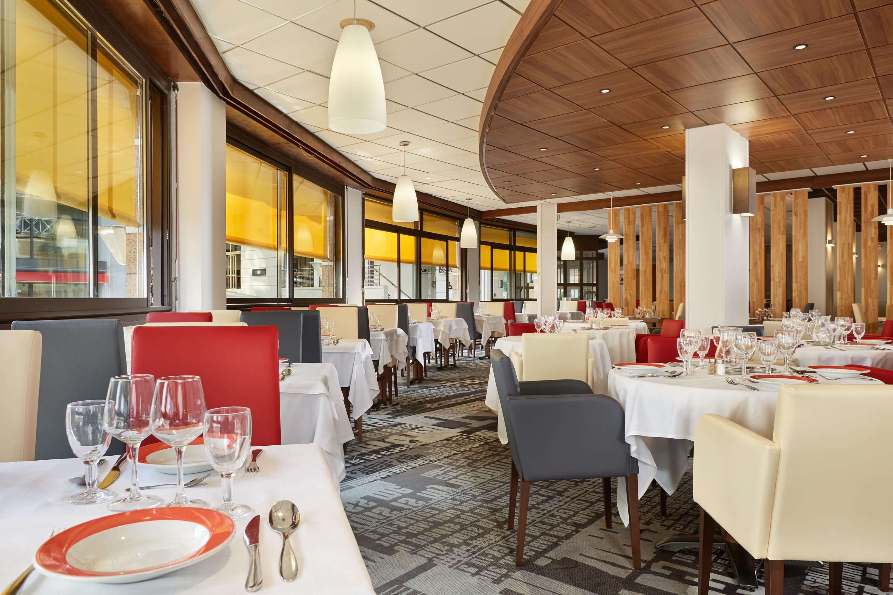 Hotel Roissy Lourdes Exterior photo
