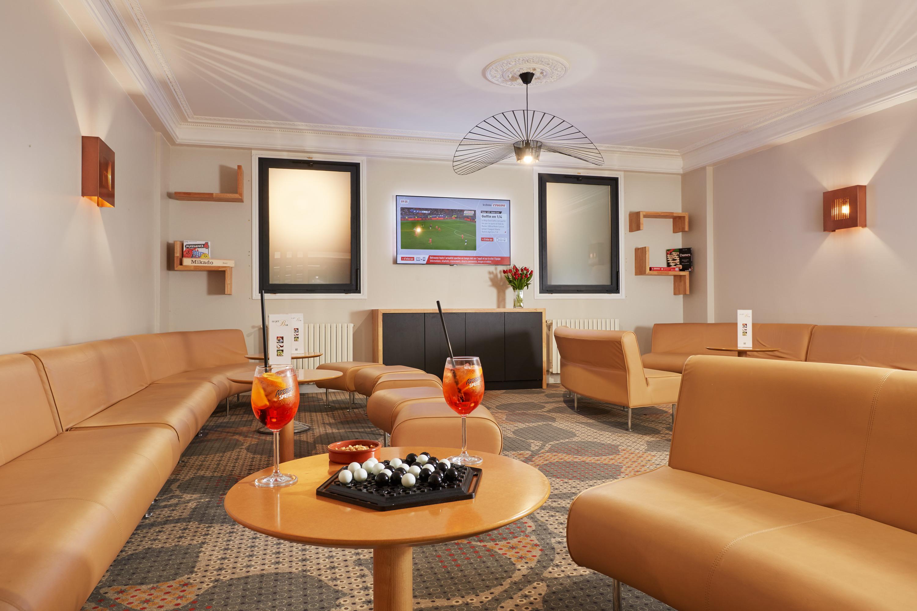 Hotel Roissy Lourdes Exterior photo