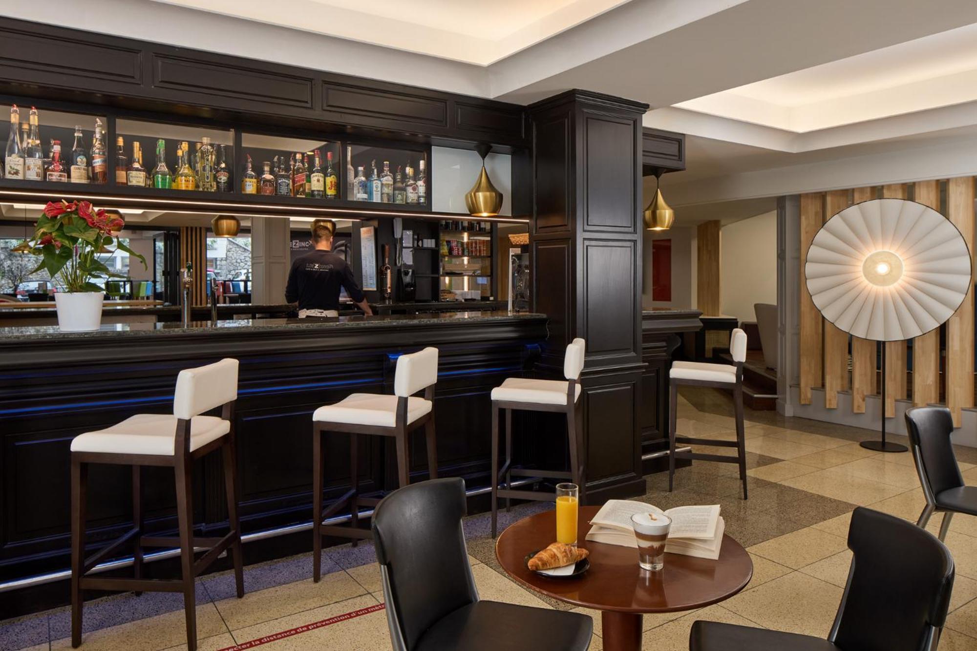 Hotel Roissy Lourdes Exterior photo
